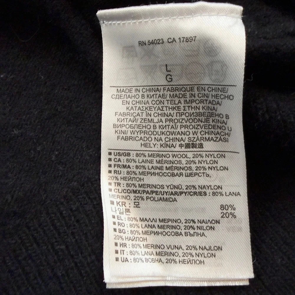 Banana Republic Men's Large V Neck Sweater Black Italian‎ Yarn Merino Wool Blend